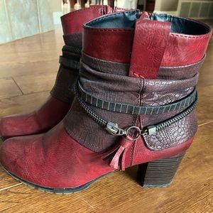 Rieker Women’s Ankle Boots With Tassles